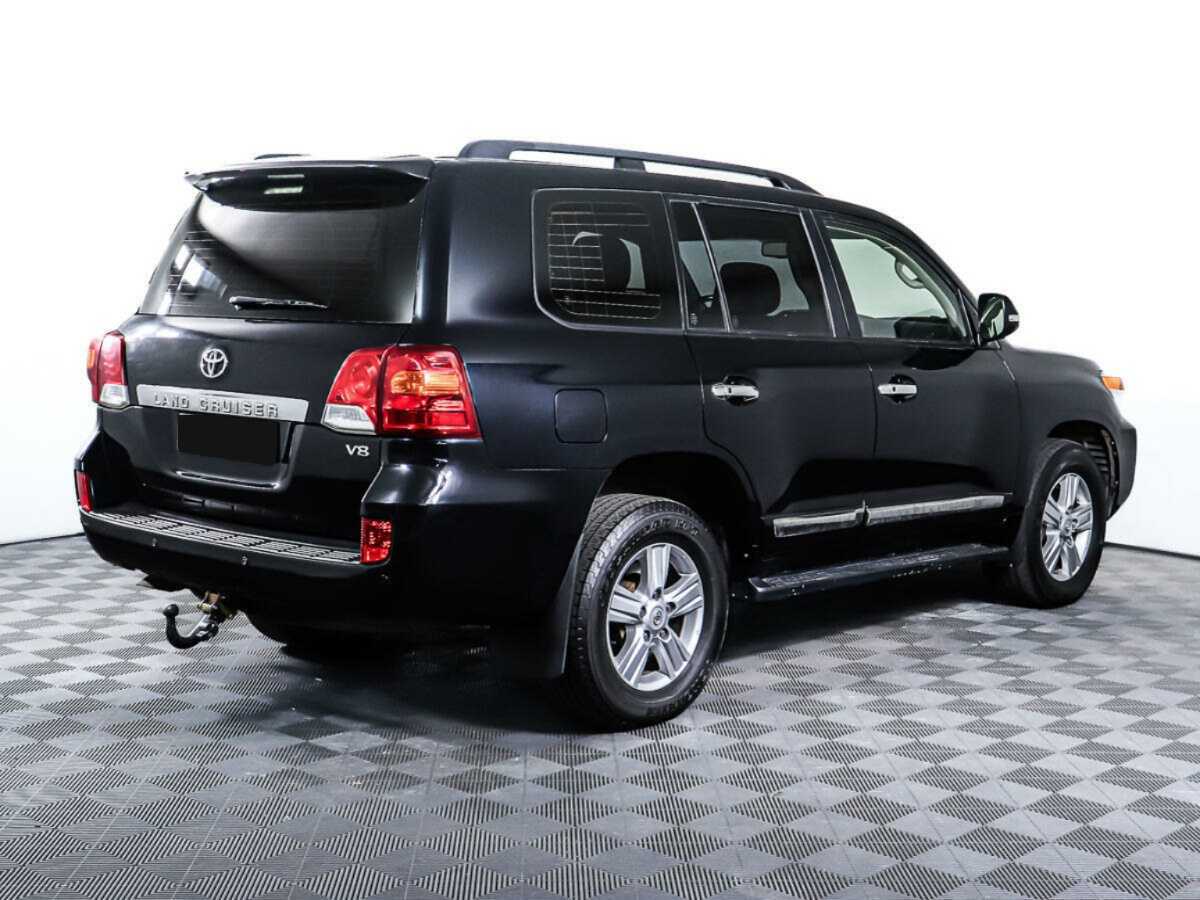 Toyota Land Cruiser с пробегом — 2012 год. Фото: #4