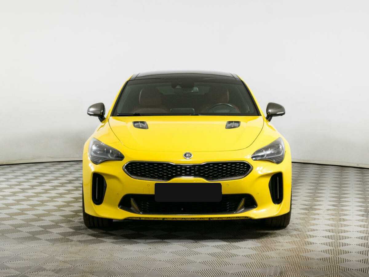 Kia Stinger с пробегом — 2018 год. Фото: #1