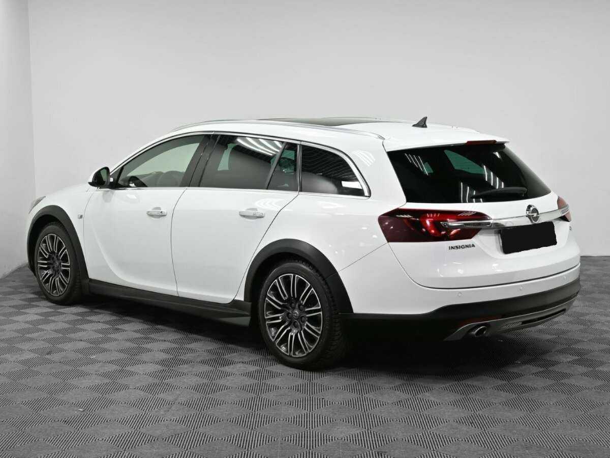 Opel Insignia с пробегом — 2014 год. Фото: #3