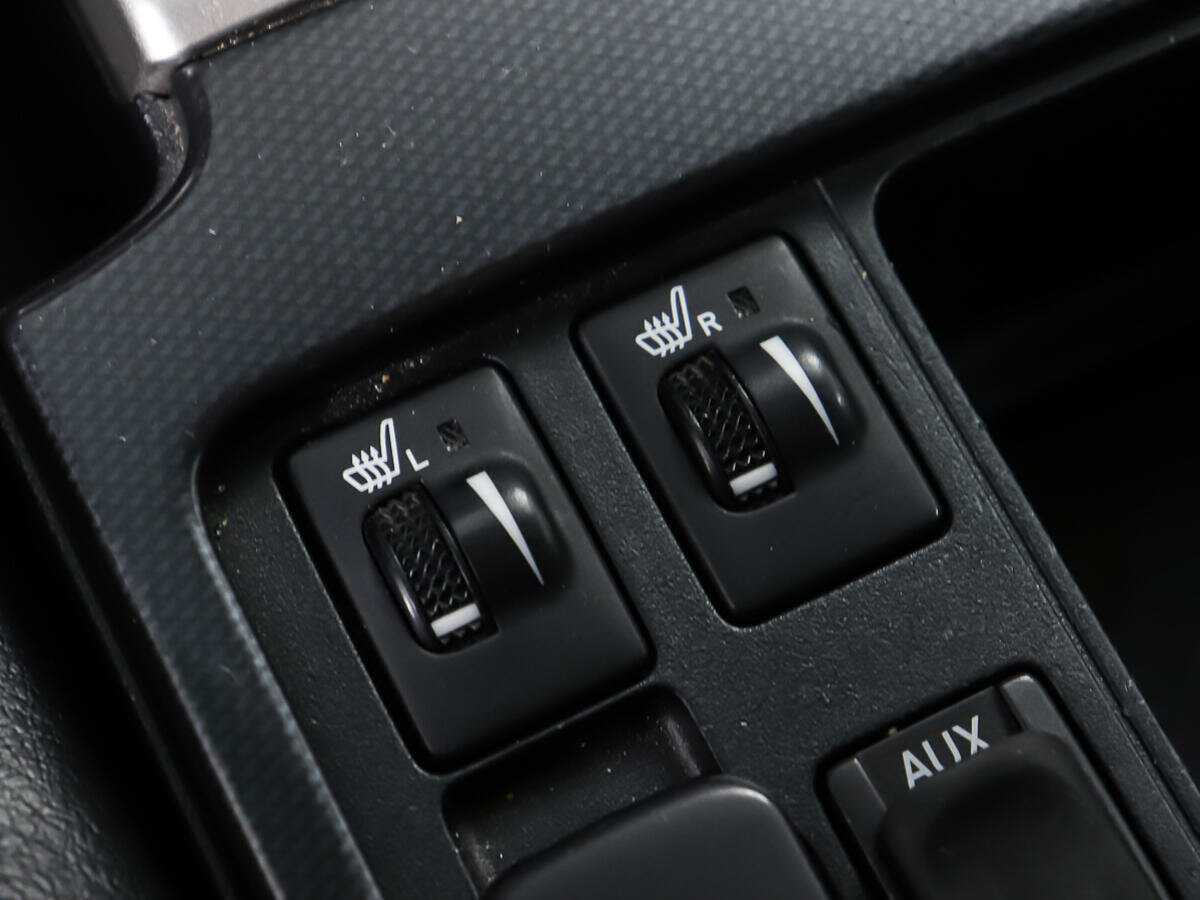 Toyota Land Cruiser Prado с пробегом — 2010 год. Фото: #19