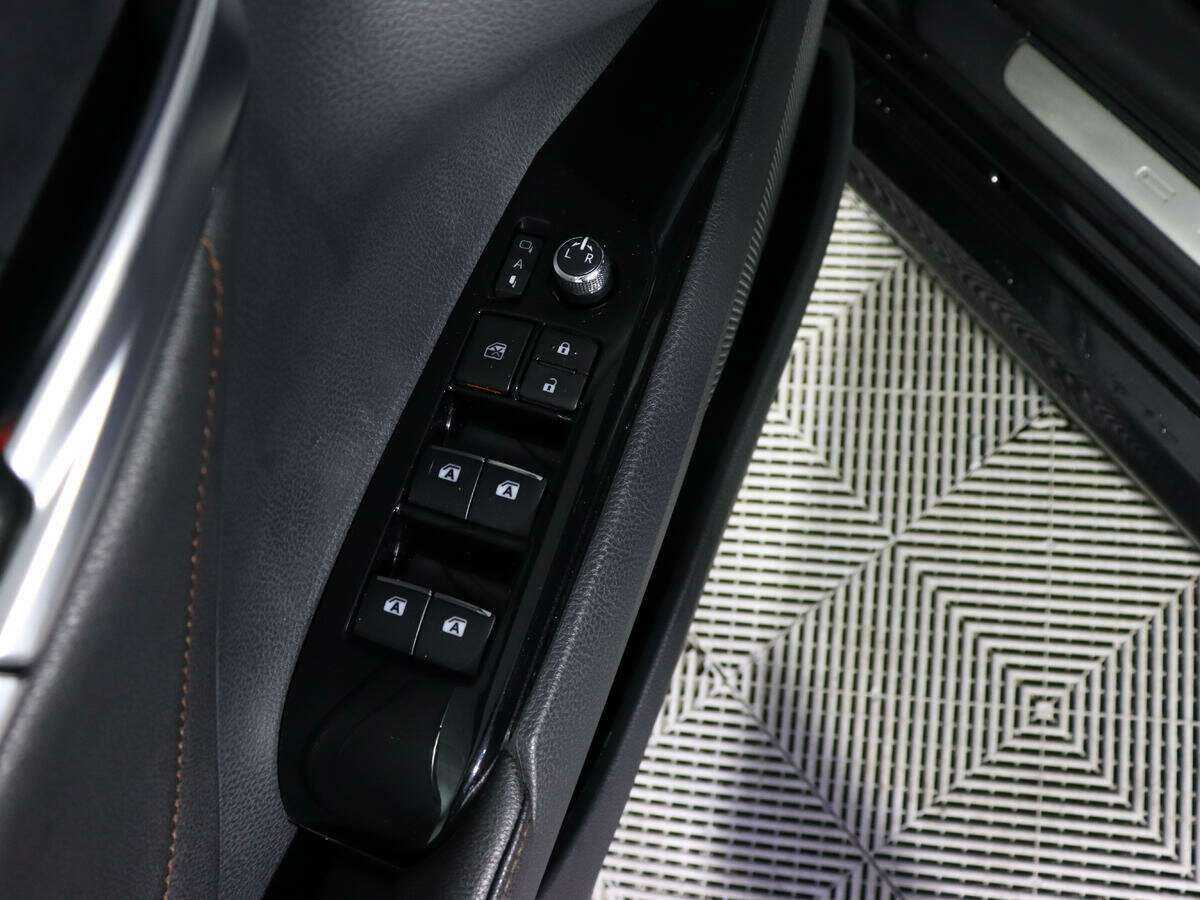Toyota Camry с пробегом — 2020 год. Фото: #17