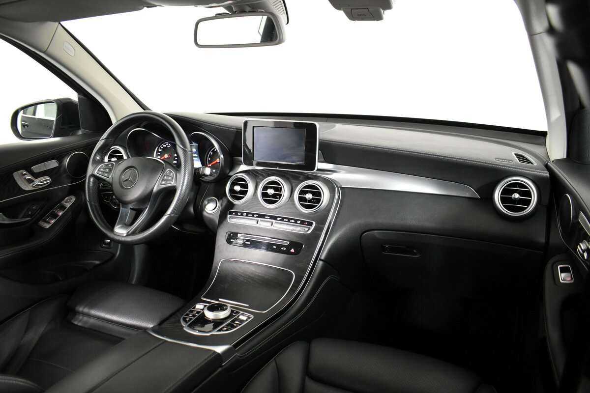 Mercedes-Benz GLC с пробегом — 2018 год. Фото: #9