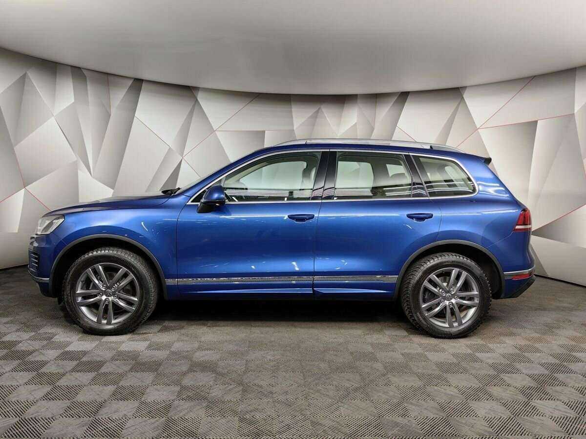 Volkswagen Touareg с пробегом — 2016 год. Фото: #4