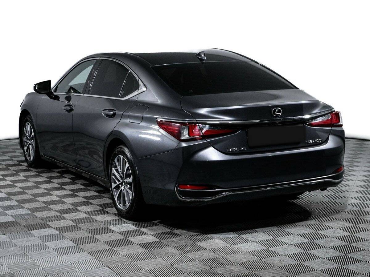 Lexus ES с пробегом — 2021 год. Фото: #6