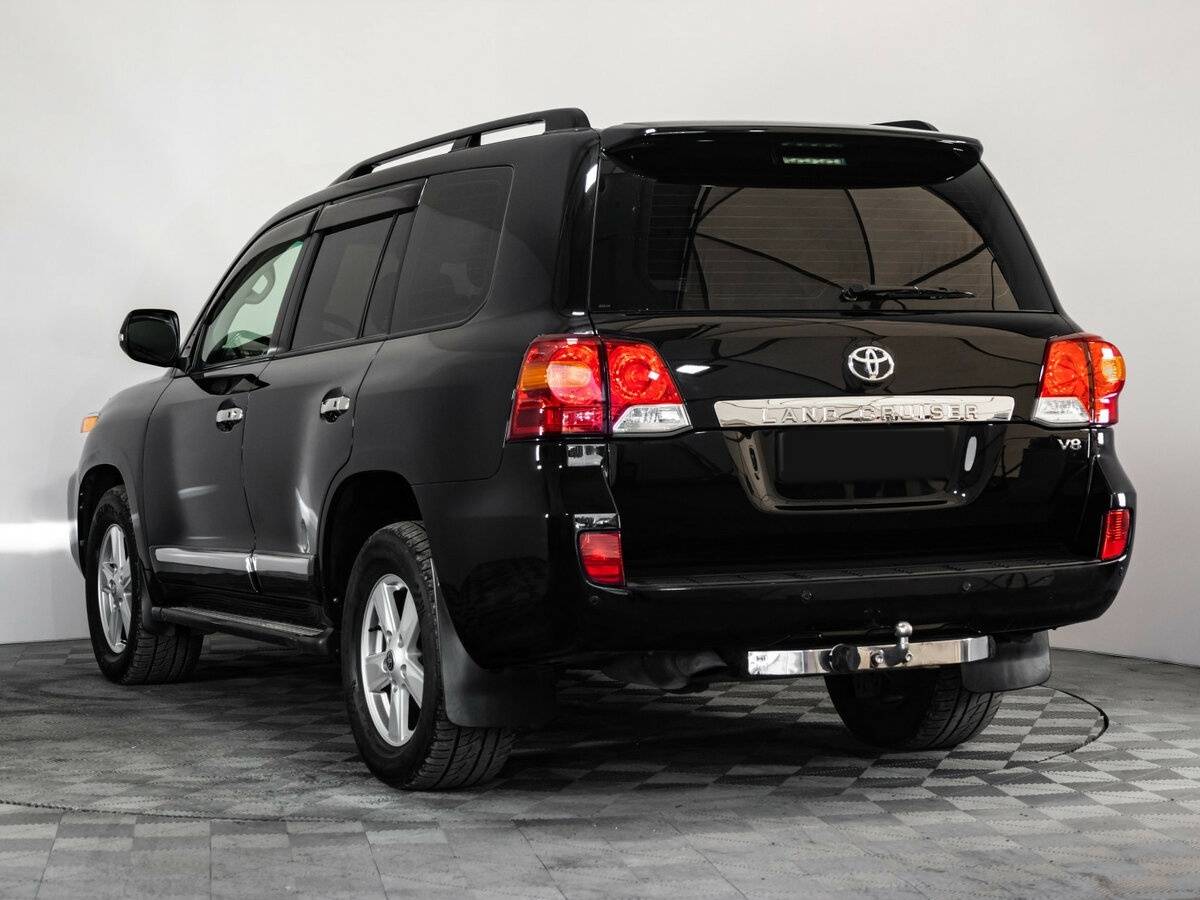 Toyota Land Cruiser с пробегом — 2012 год. Фото: #5