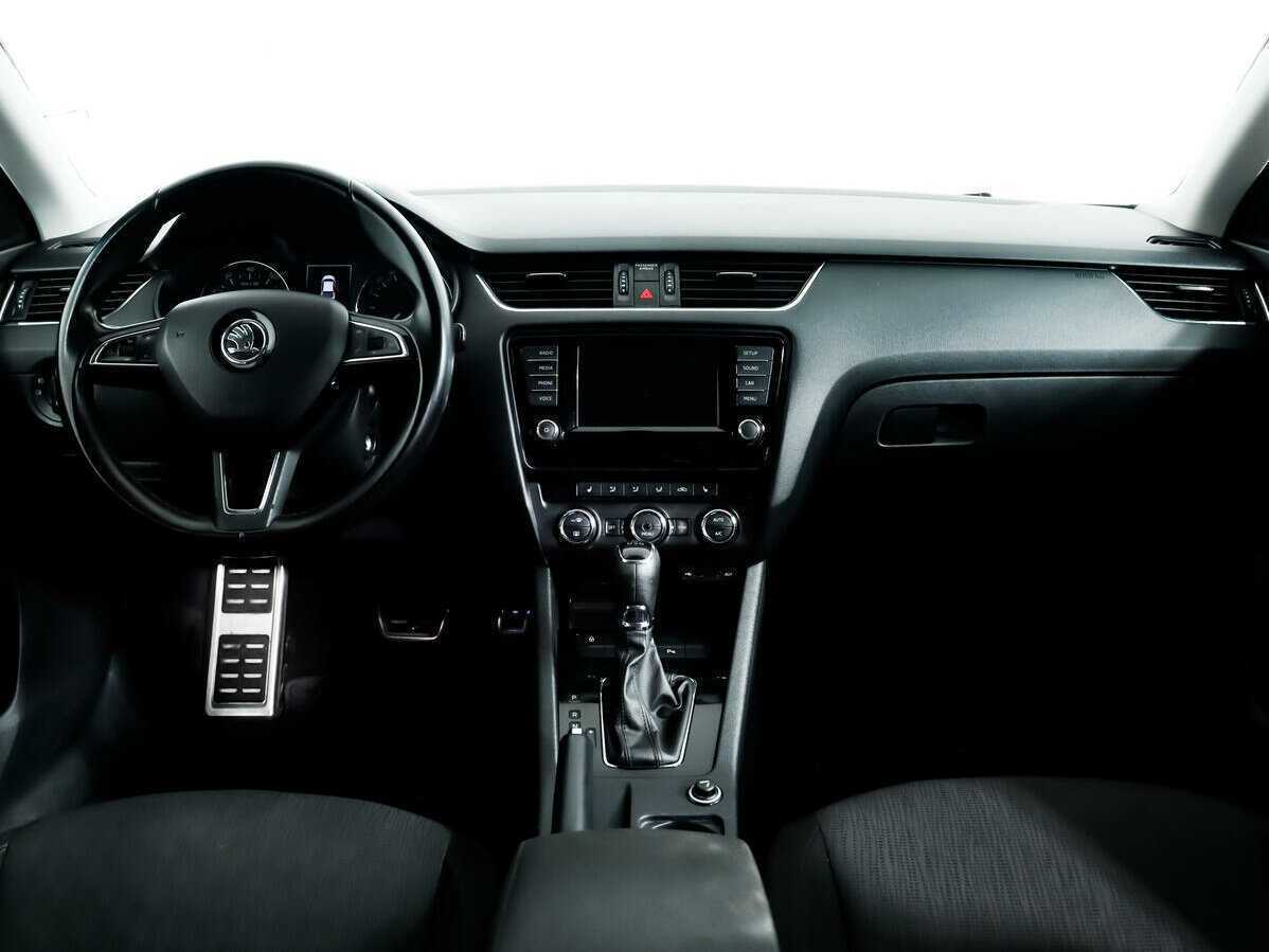 Skoda Octavia с пробегом — 2016 год. Фото: #10