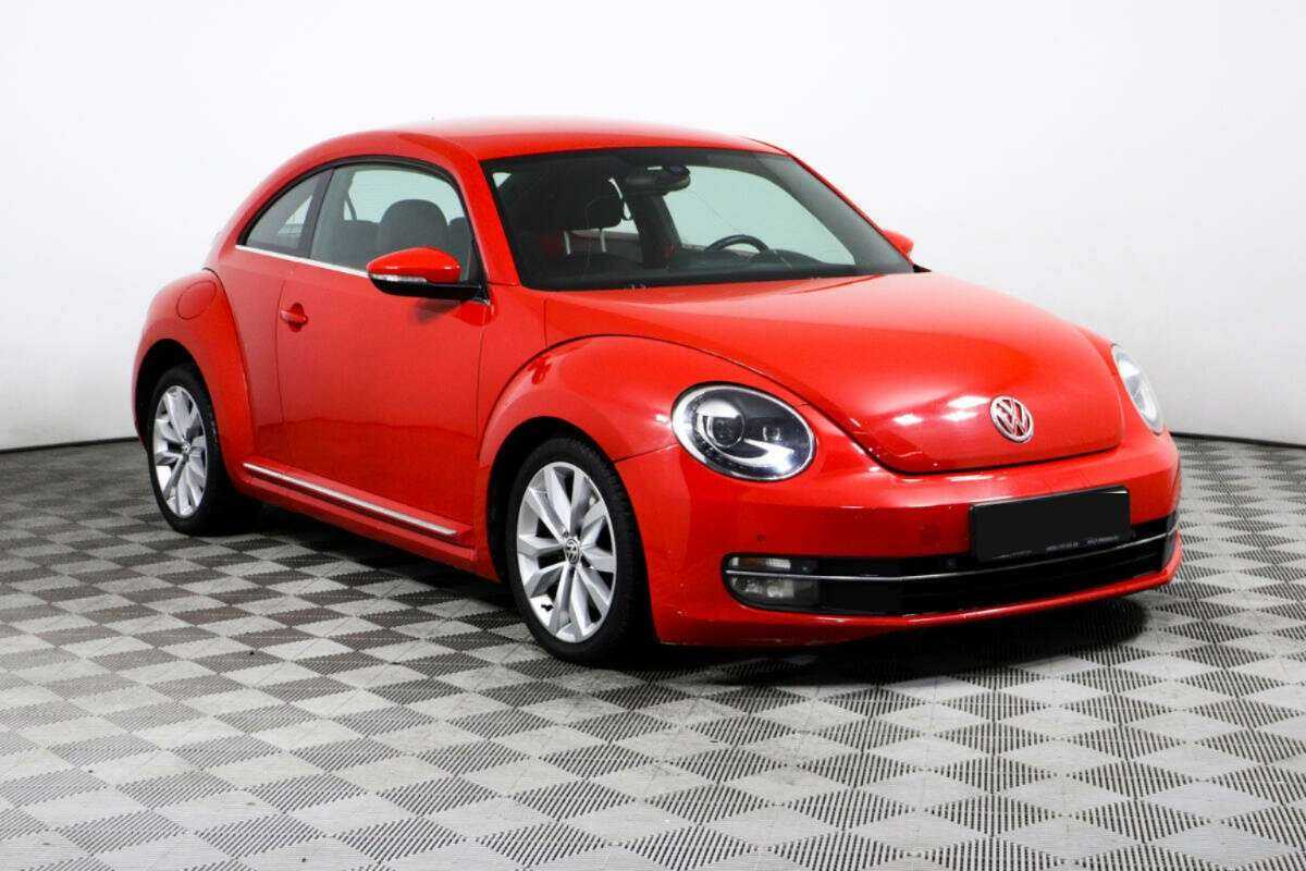 Volkswagen Beetle с пробегом — 2014 год. Фото: #2