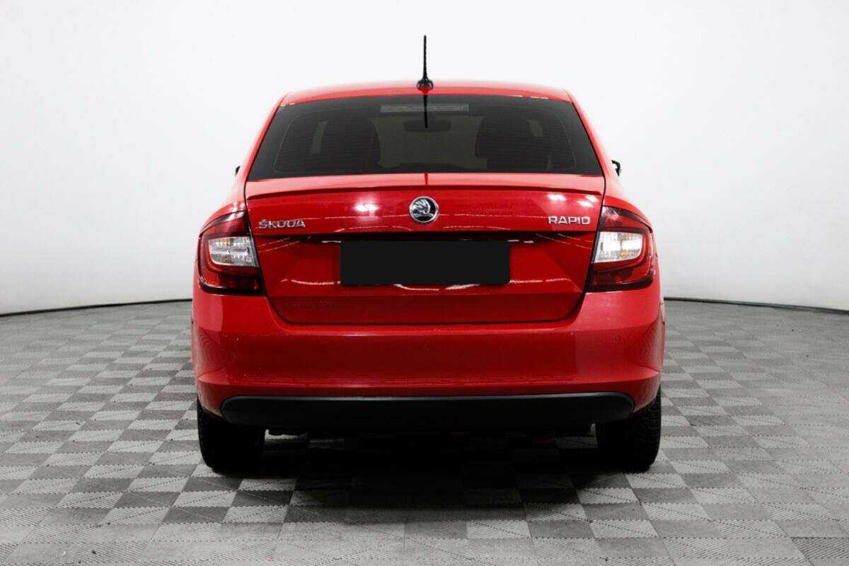 Skoda Rapid с пробегом — 2018 год. Фото: #5
