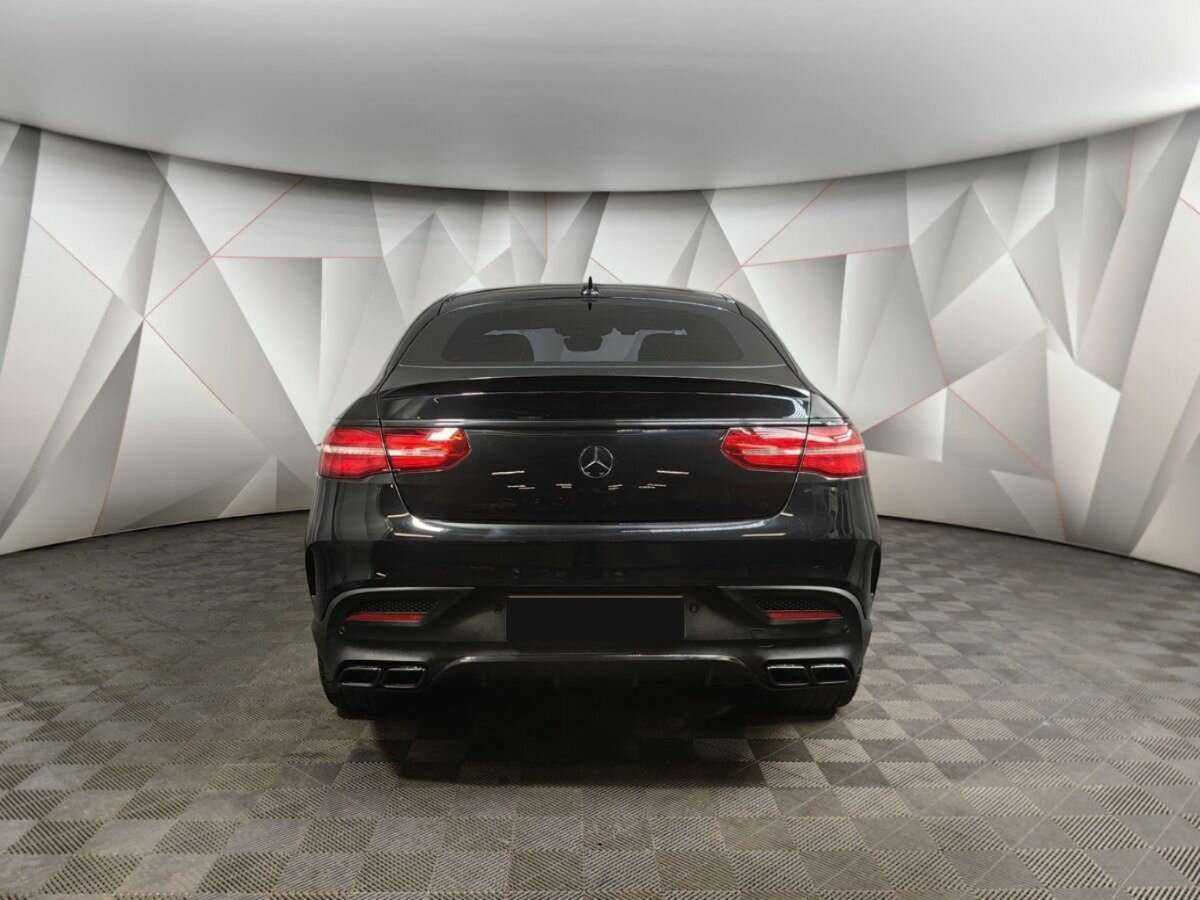 Mercedes-Benz GLE Coupe с пробегом — 2017 год. Фото: #7