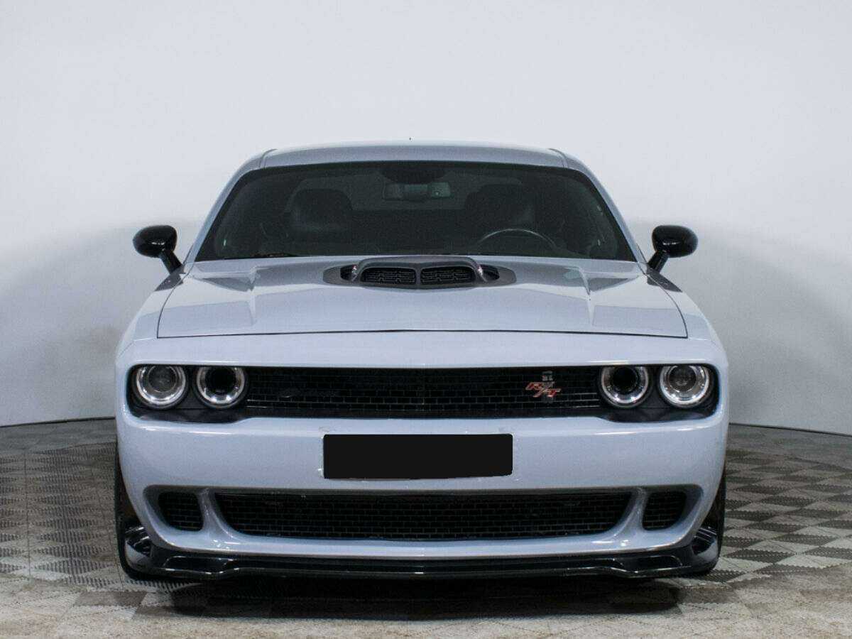 Dodge Challenger с пробегом — 2021 год. Фото: #1