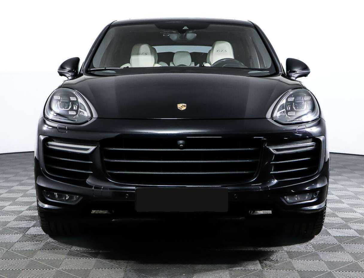 Porsche Cayenne с пробегом — 2015 год. Фото: #1