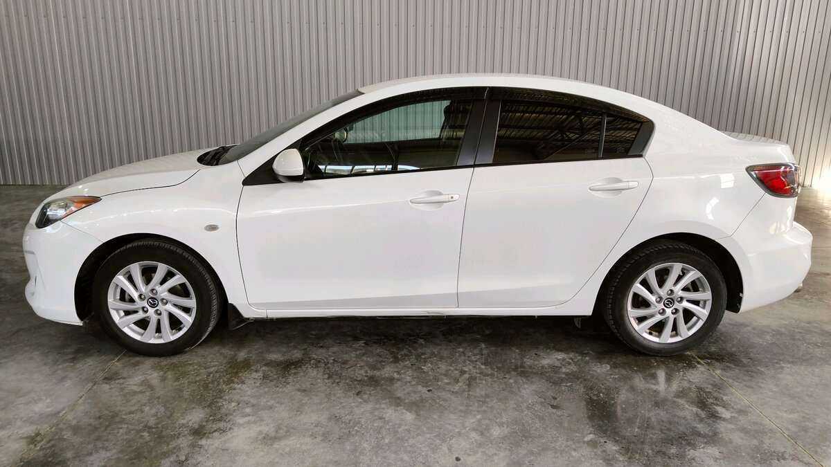 Mazda 3 с пробегом — 2012 год. Фото: #7