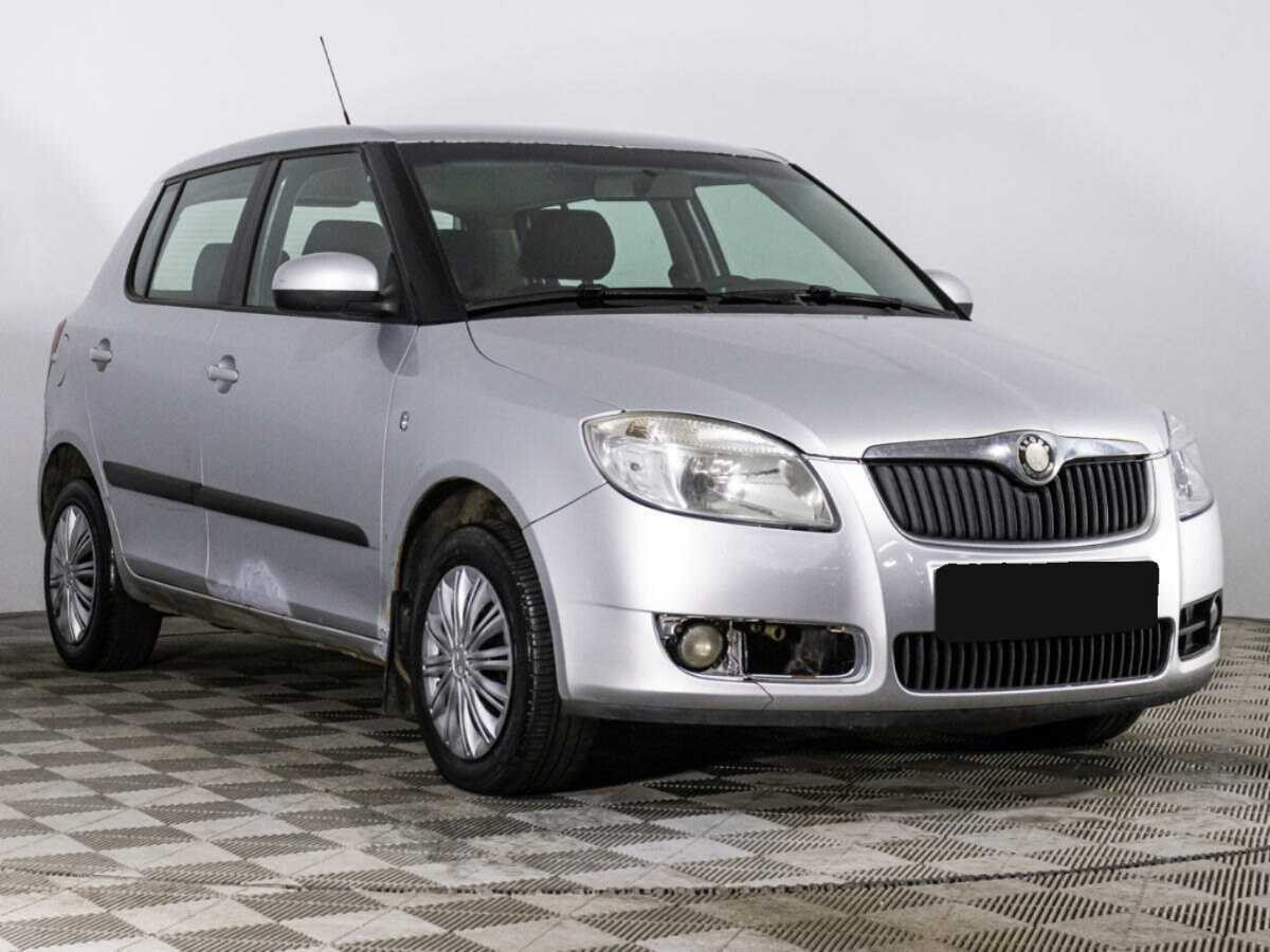 Skoda Fabia с пробегом — 2008 год. Фото: #2