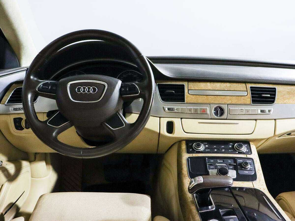 Audi A8 с пробегом — 2010 год. Фото: #10