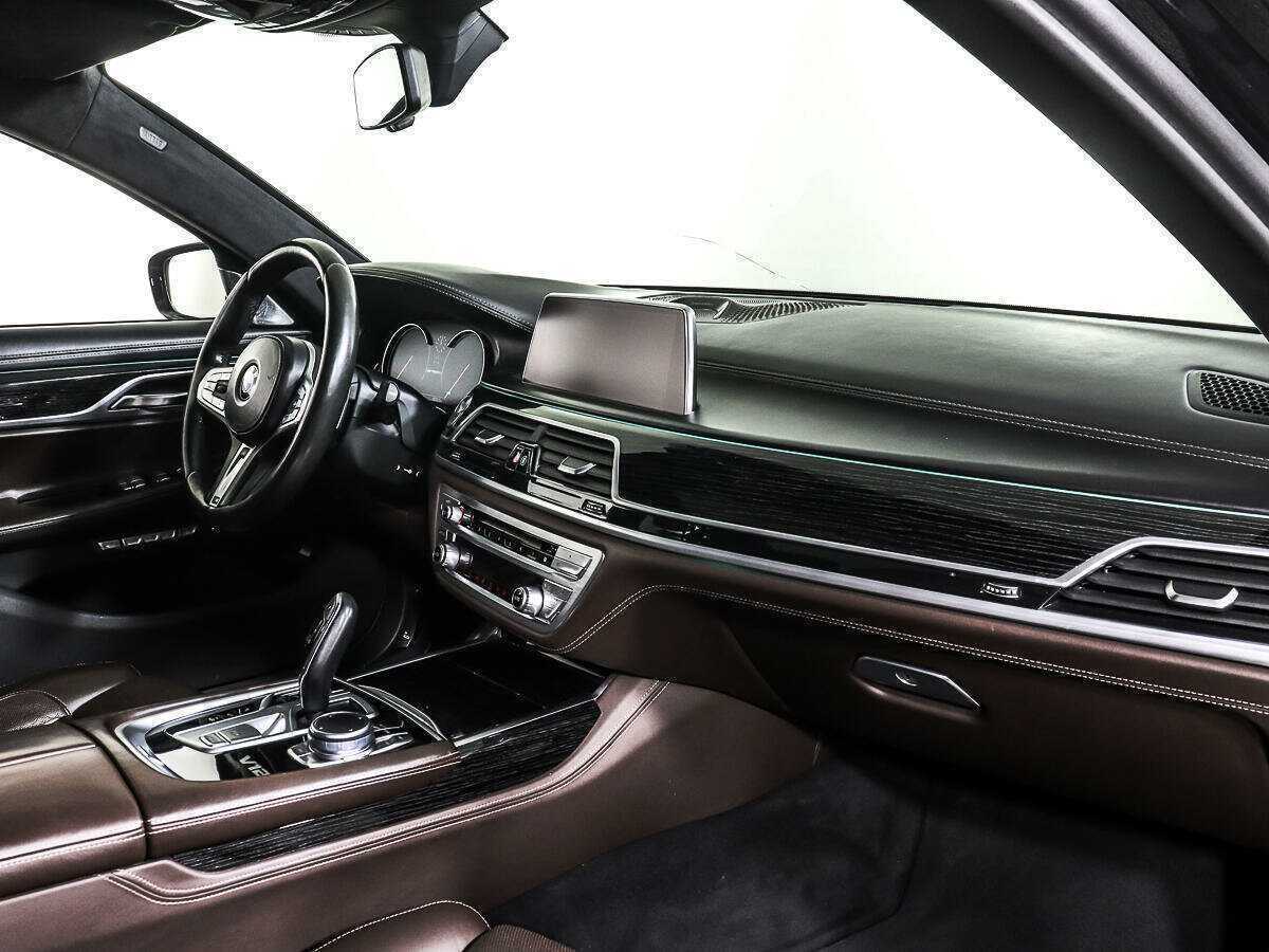 BMW 7 серии с пробегом — 2017 год. Фото: #7