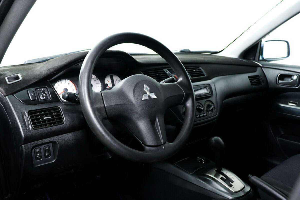 Mitsubishi Lancer с пробегом — 2007 год. Фото: #12