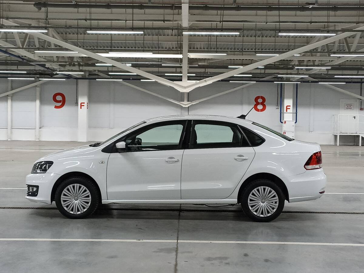 Volkswagen Polo с пробегом — 2018 год. Фото: #7