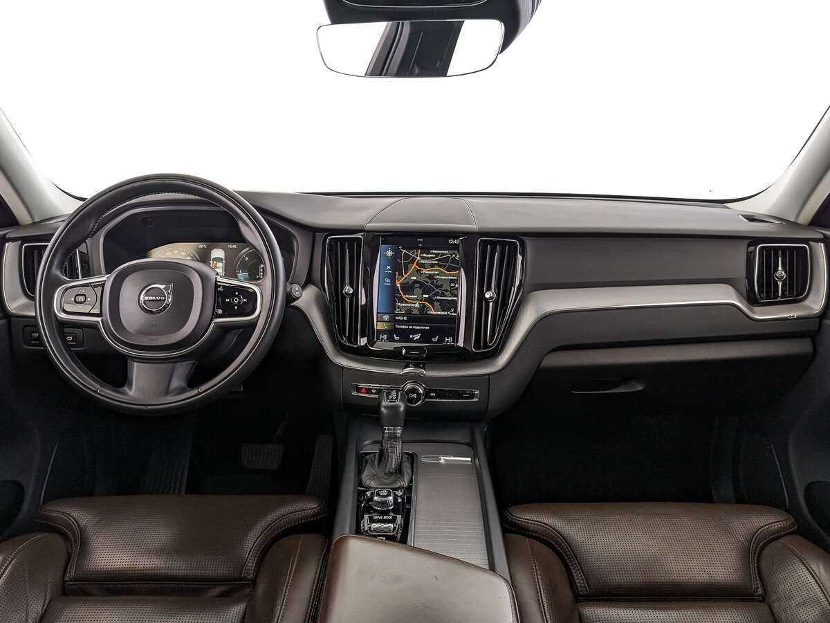 Volvo XC60 с пробегом — 2018 год. Фото: #9