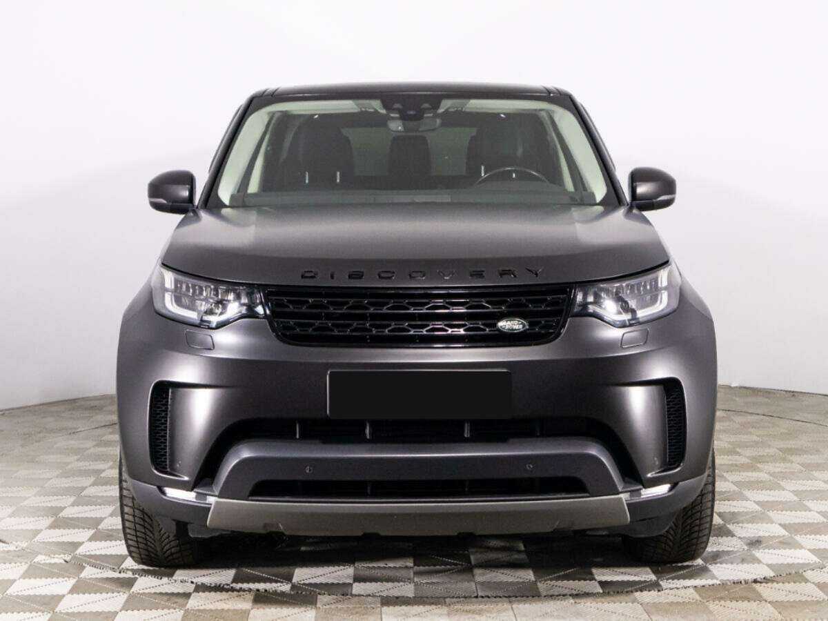 Land Rover Discovery с пробегом — 2017 год. Фото: #1