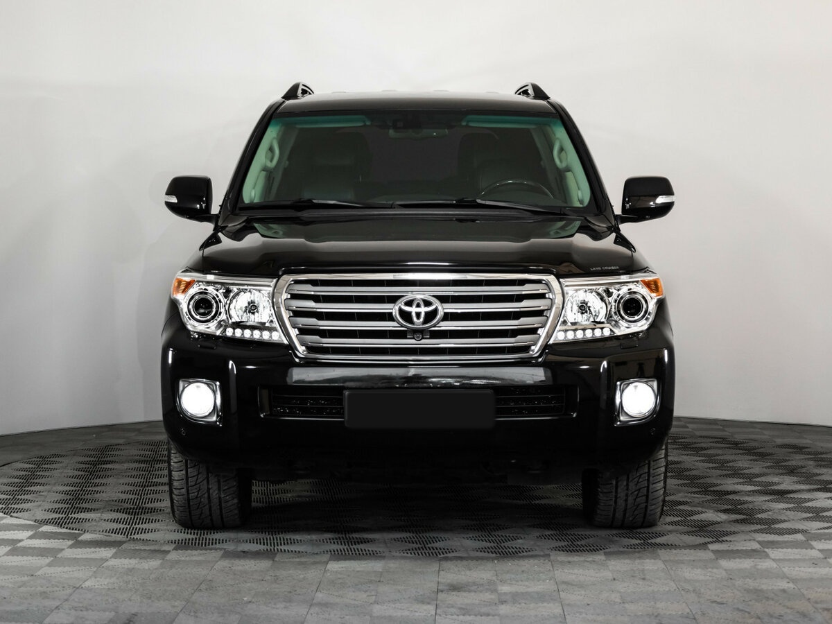 Toyota Land Cruiser с пробегом — 2012 год. Фото: #1