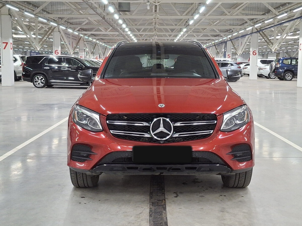 Mercedes-Benz GLC с пробегом — 2018 год. Фото: #1