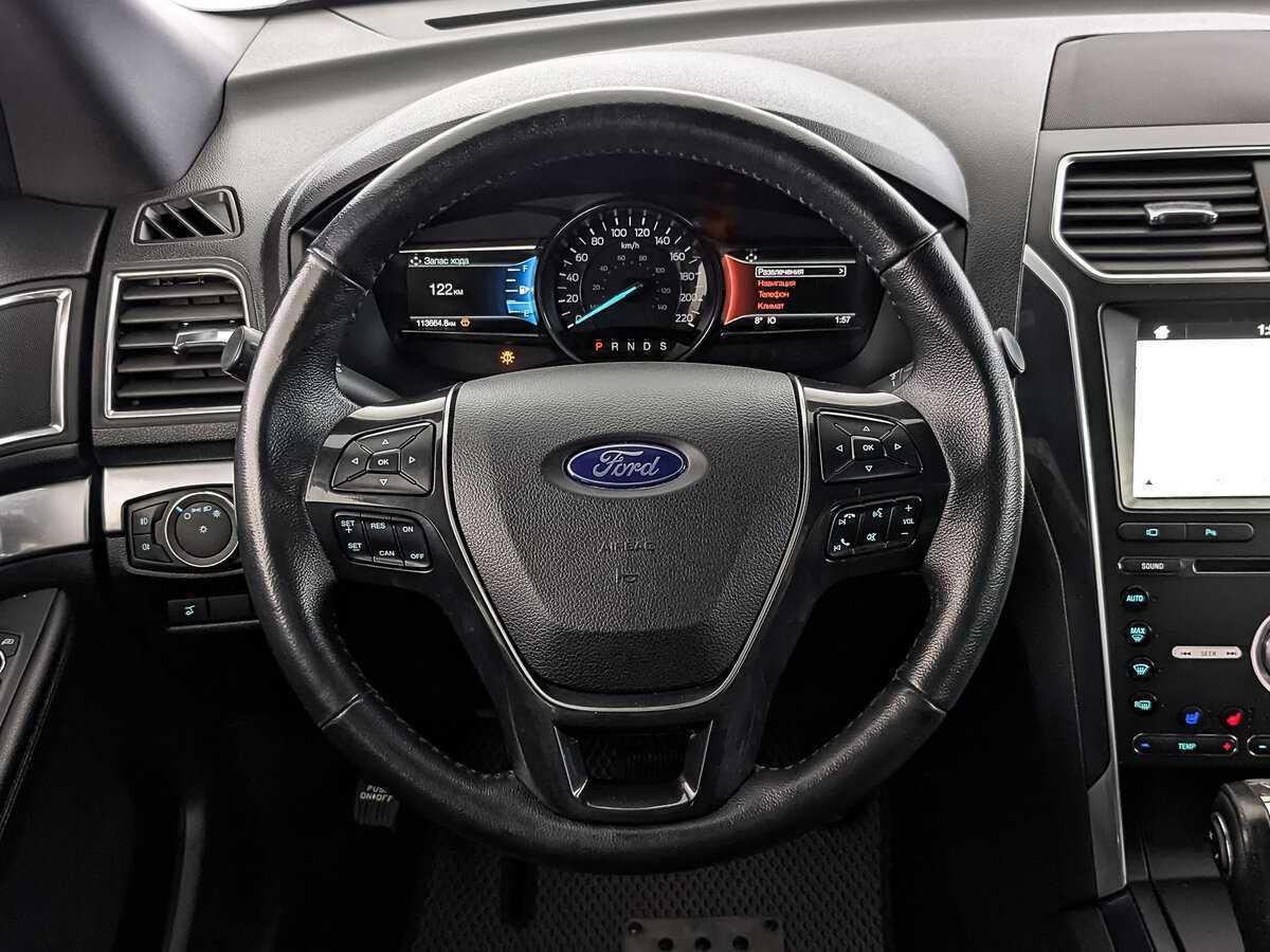 Ford Explorer с пробегом — 2018 год. Фото: #16