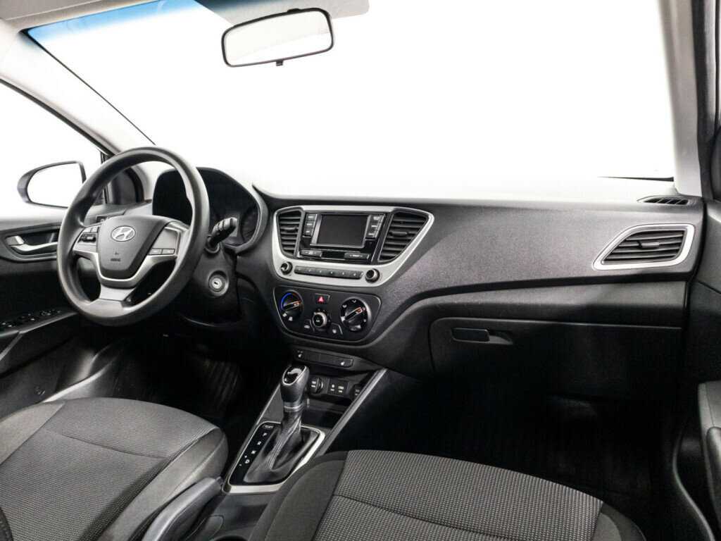 Hyundai Solaris с пробегом — 2018 год. Фото: #8