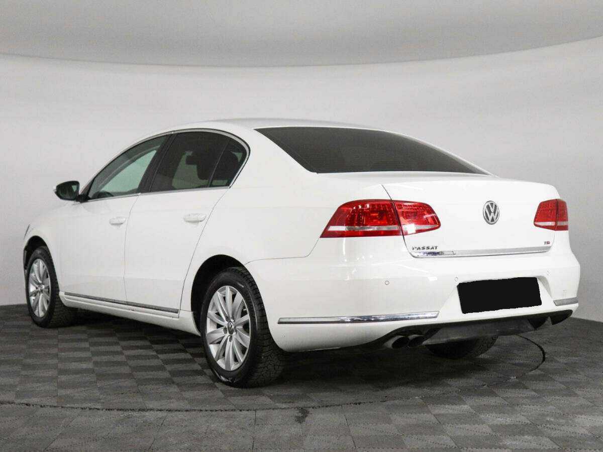 Volkswagen Passat с пробегом — 2013 год. Фото: #6
