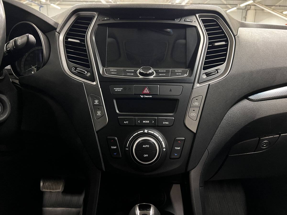 Hyundai Santa Fe с пробегом — 2015 год. Фото: #14