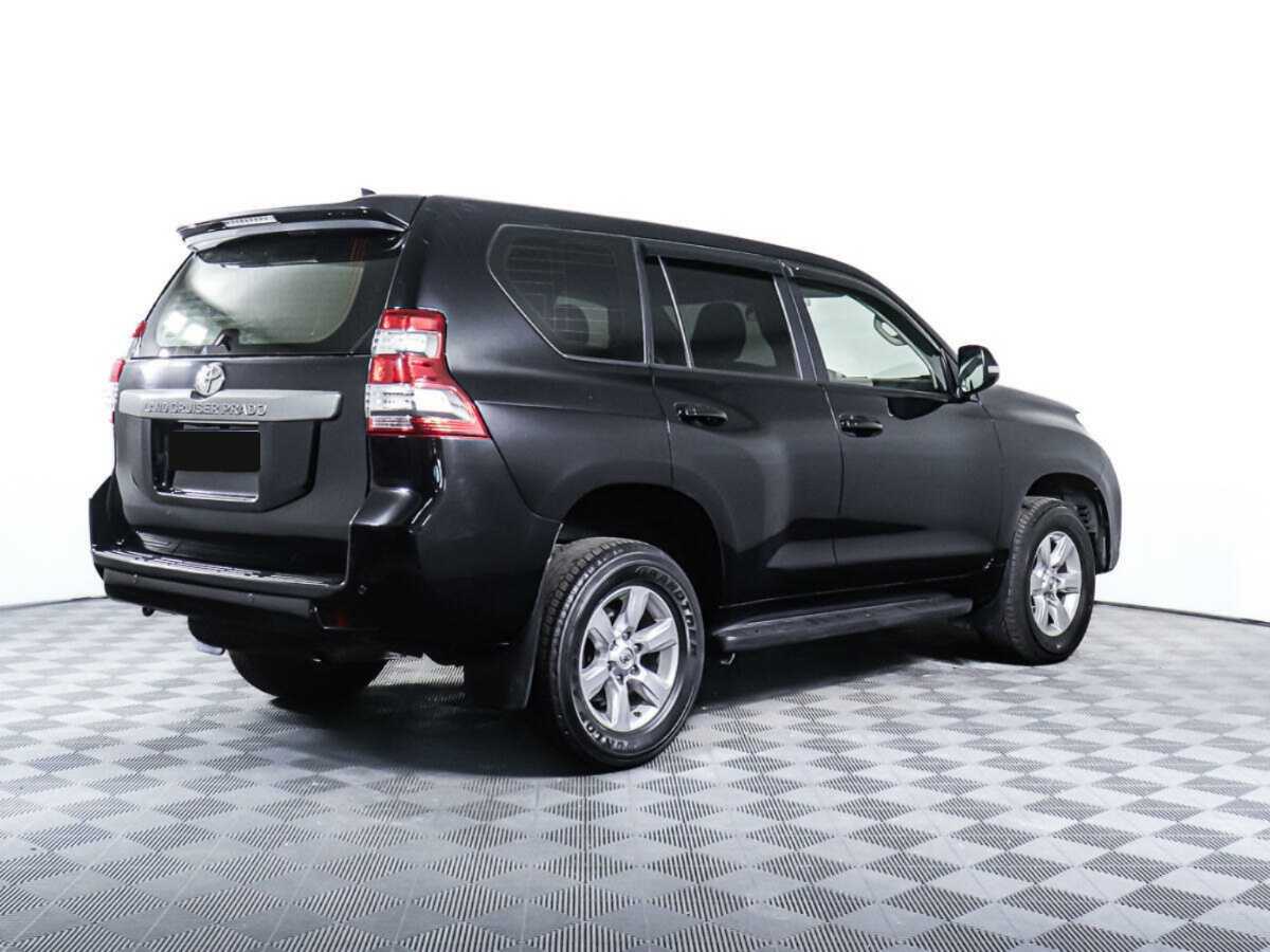 Toyota Land Cruiser Prado с пробегом — 2017 год. Фото: #3
