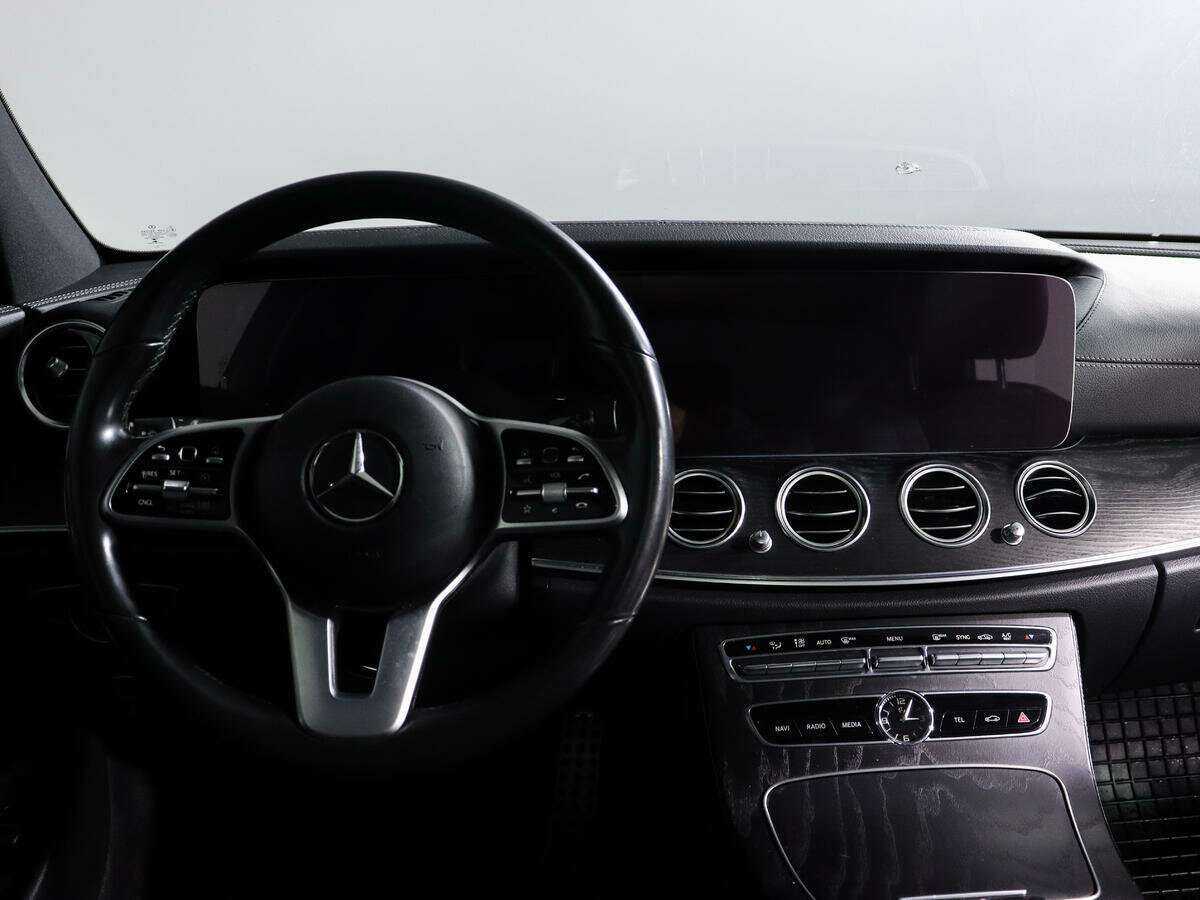 Mercedes-Benz E-Класс с пробегом — 2019 год. Фото: #9