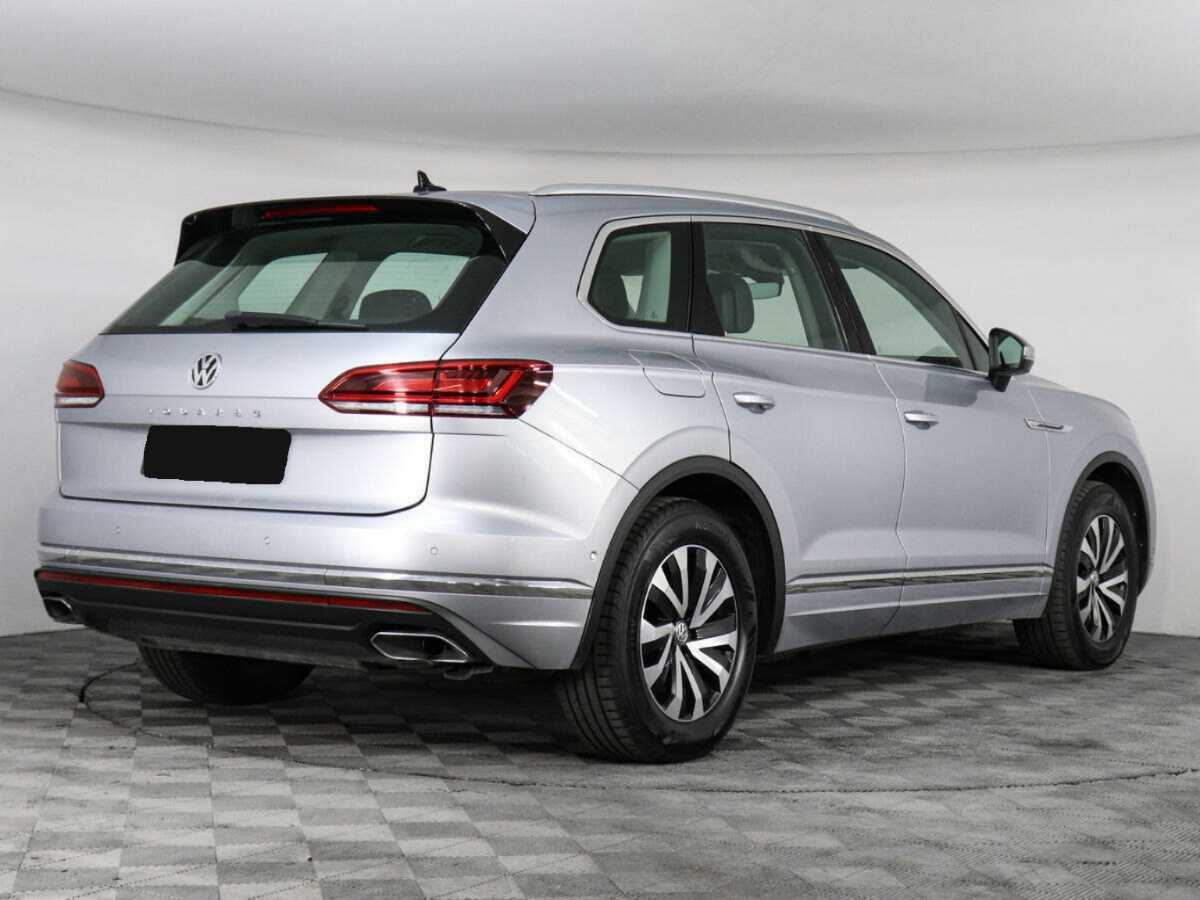 Volkswagen Touareg с пробегом — 2020 год. Фото: #4