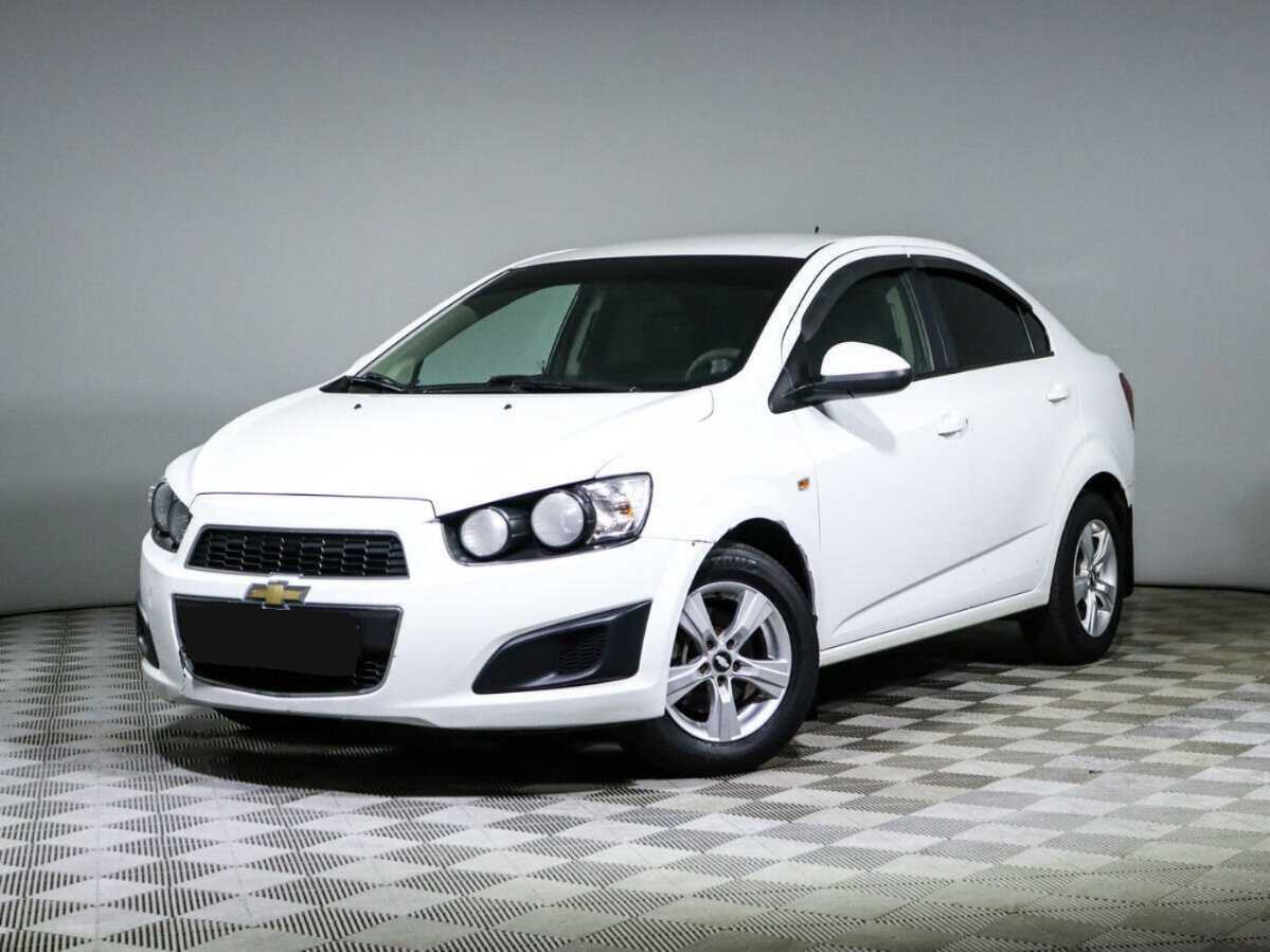 Chevrolet Aveo с пробегом — 2012 год. Фото: #0