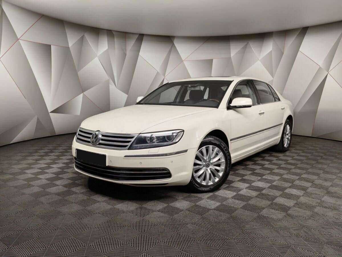 Volkswagen Phaeton с пробегом — 2014 год. Фото: #0