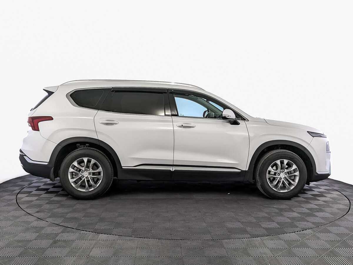 Hyundai Santa Fe с пробегом — 2022 год. Фото: #3