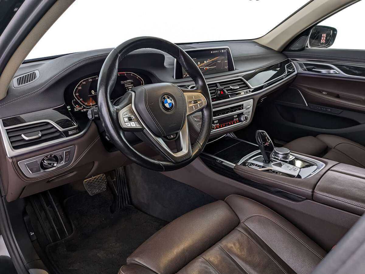BMW 7 серии с пробегом — 2019 год. Фото: #10
