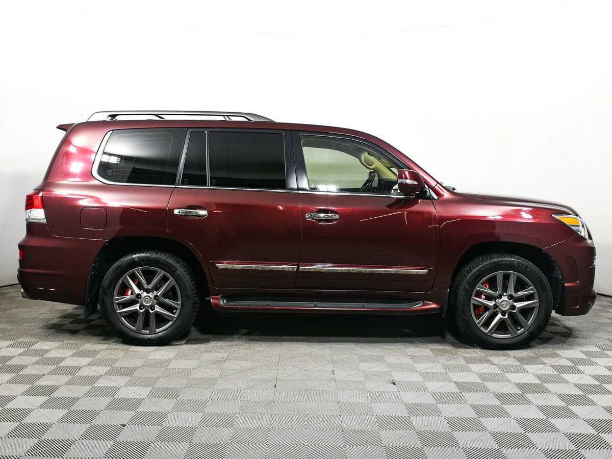 Lexus LX с пробегом — 2014 год. Фото: #3