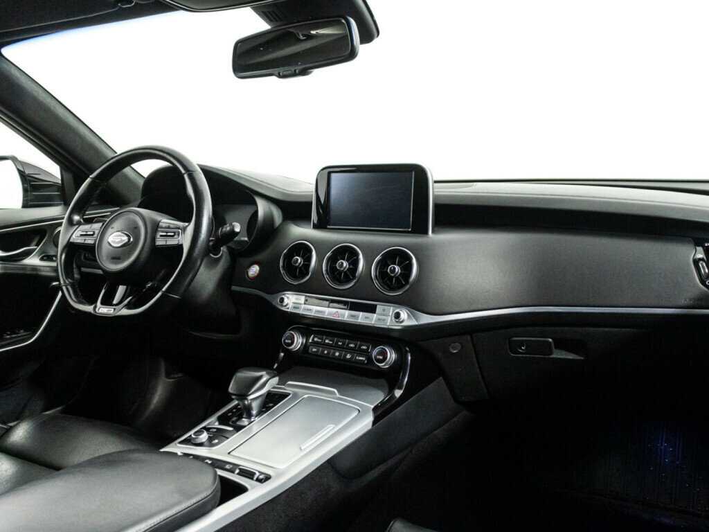 Kia Stinger с пробегом — 2018 год. Фото: #8