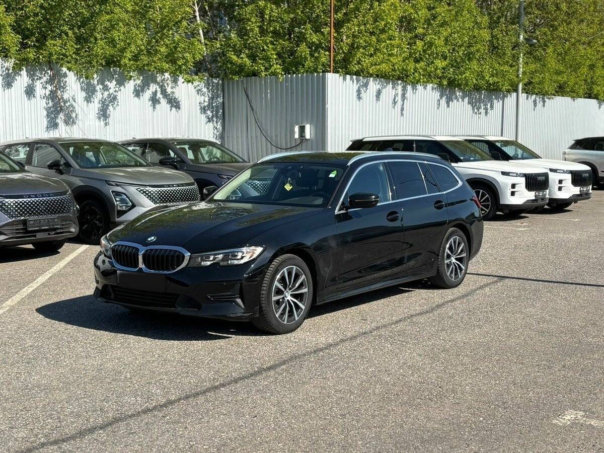 BMW 3 серии с пробегом — 2020 год. Фото: #0