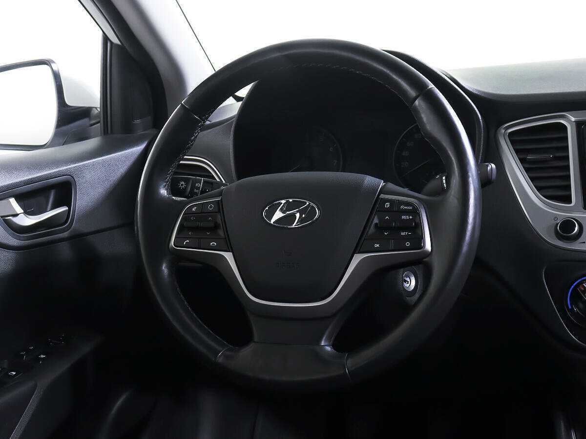 Hyundai Solaris с пробегом — 2019 год. Фото: #13
