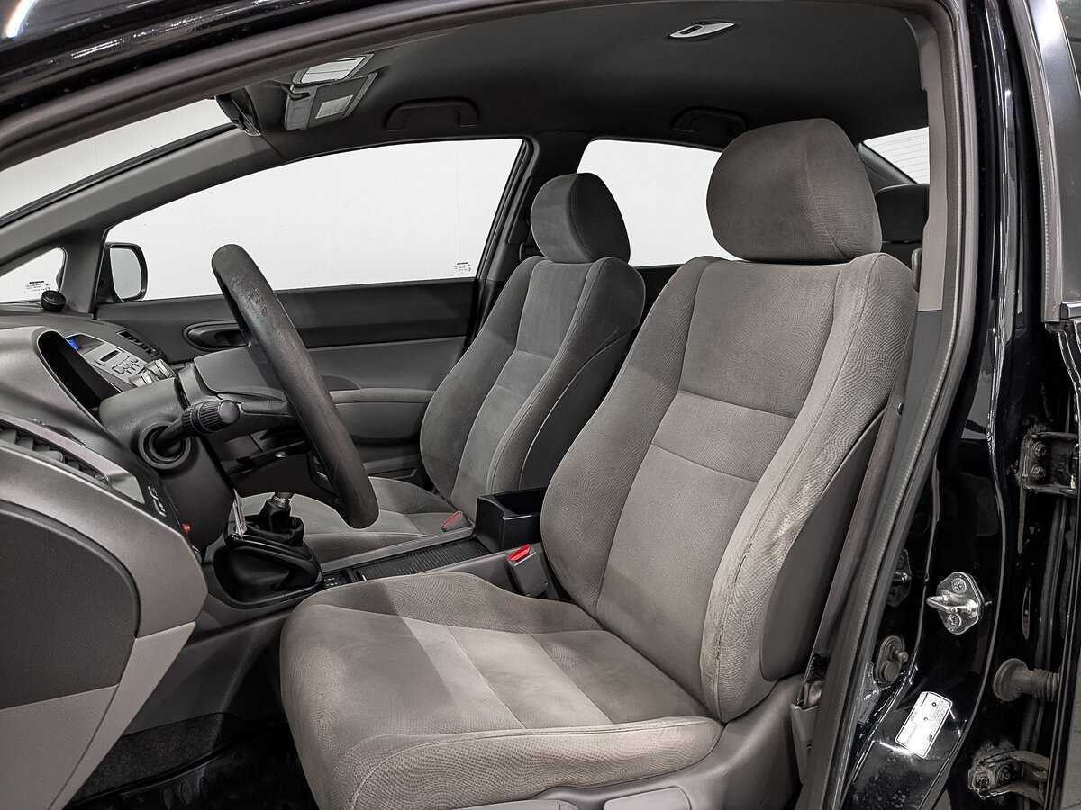 Honda Civic с пробегом — 2008 год. Фото: #19