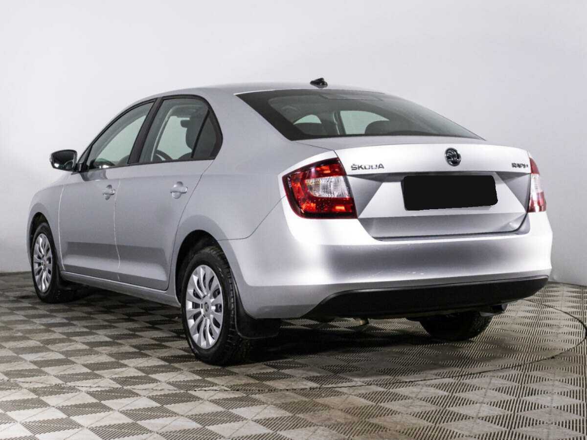 Skoda Rapid с пробегом — 2018 год. Фото: #6