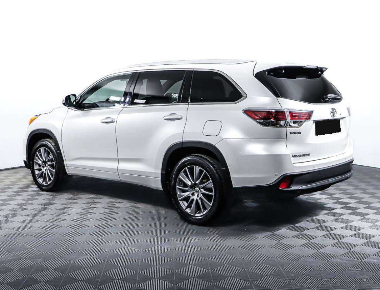 Toyota Highlander с пробегом — 2015 год. Фото: #6