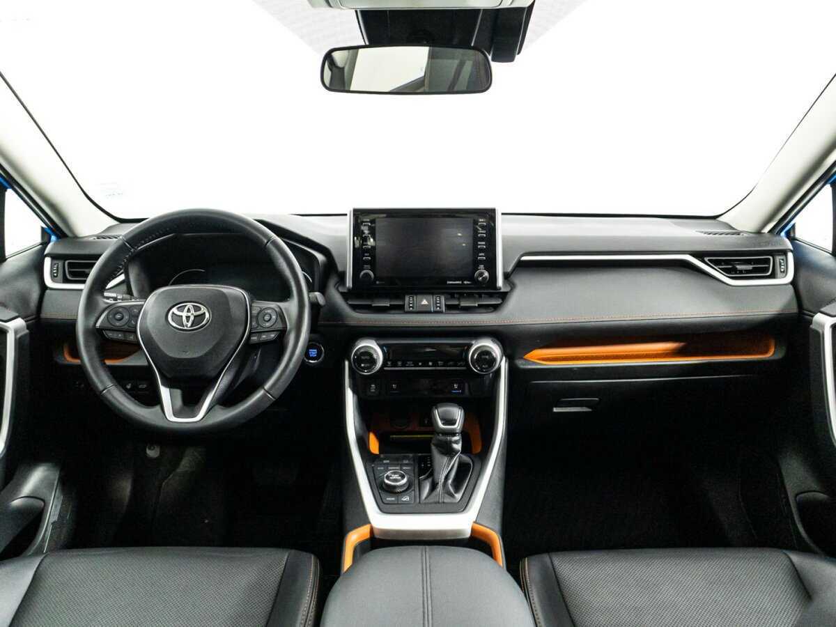 Toyota RAV4 с пробегом — 2019 год. Фото: #12