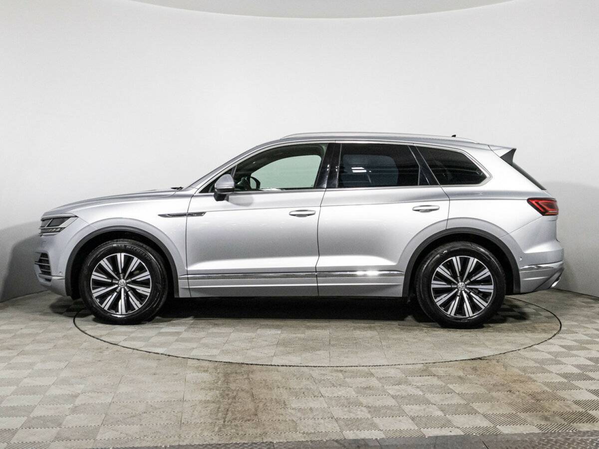Volkswagen Touareg с пробегом — 2018 год. Фото: #7