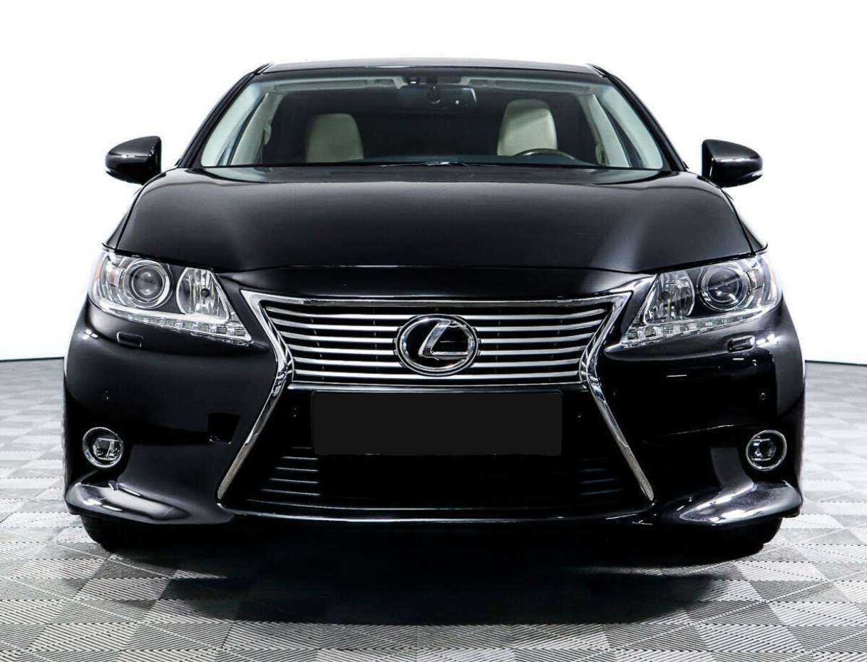 Lexus ES с пробегом — 2013 год. Фото: #1