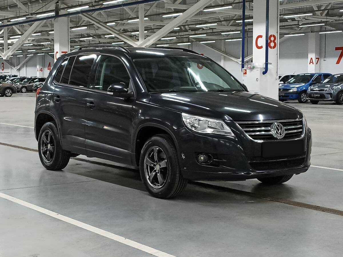 Volkswagen Tiguan с пробегом — 2009 год. Фото: #2
