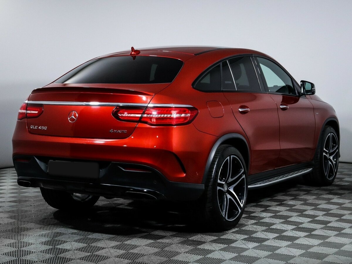 Mercedes-Benz GLE Coupe с пробегом — 2015 год. Фото: #4