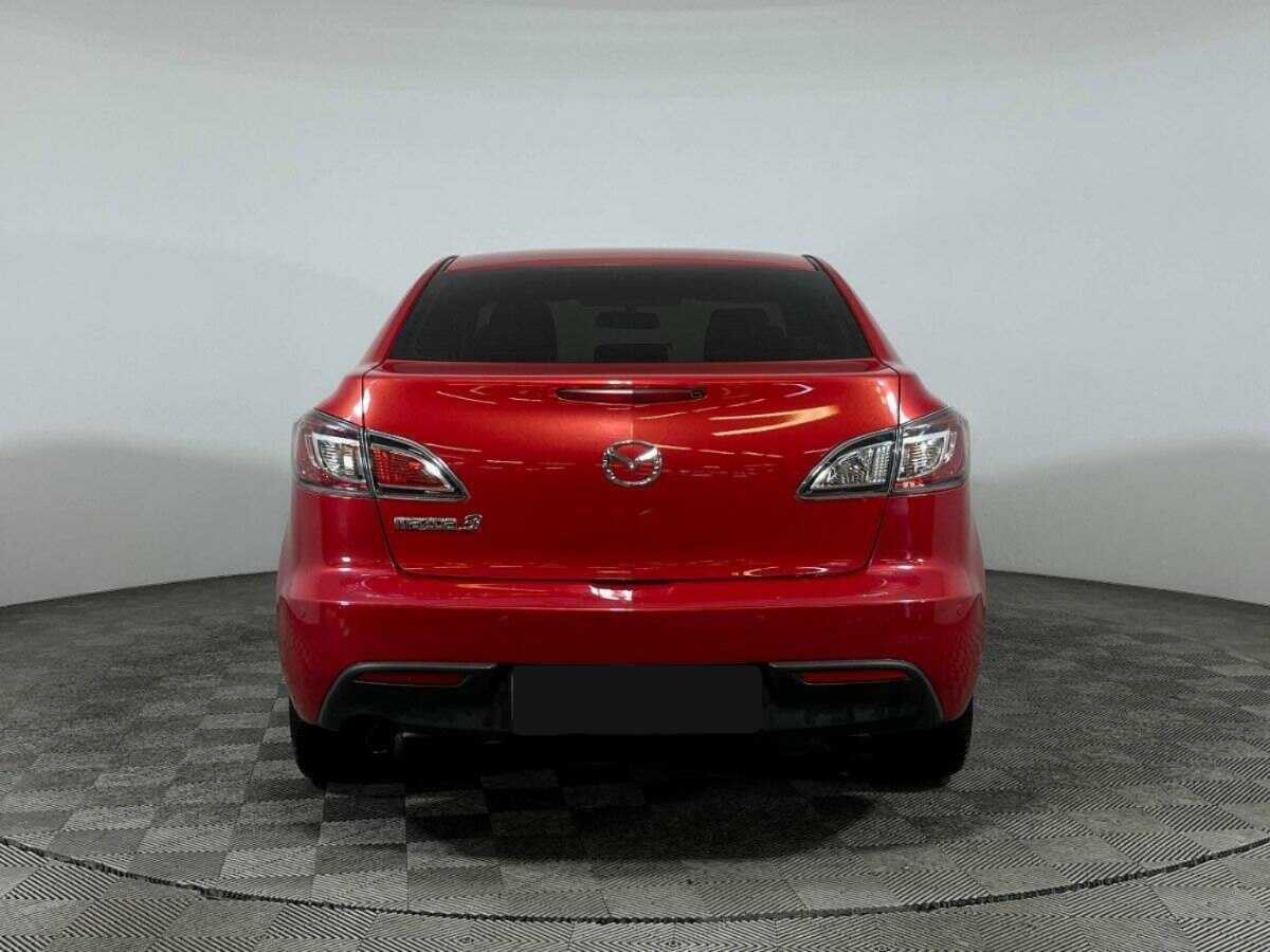 Mazda 3 с пробегом — 2010 год. Фото: #4
