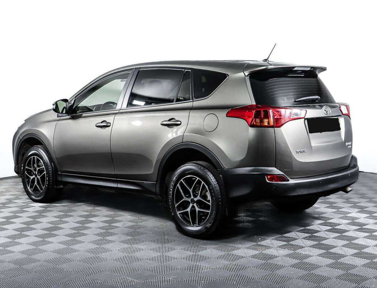 Toyota RAV4 с пробегом — 2013 год. Фото: #5